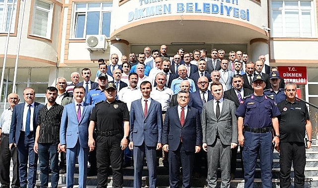 VALİ ÖZARSLAN MUHTARLARLA BİR ARAYA GELDİ