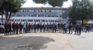 Vali Tavlı, okul ve çevrelerini denetleyerek uyarılarda bulundu