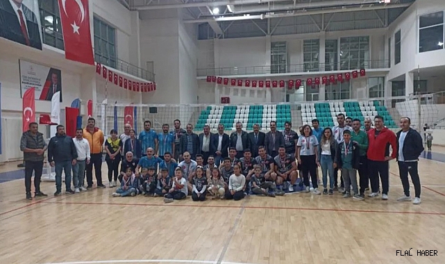 100. YIL CUMHURİYET KUPASI TURNUVALARI TAMAMLANDI