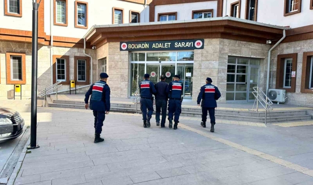 2 kilograma yakın esrar ile yakalanan şahıs tutuklandı