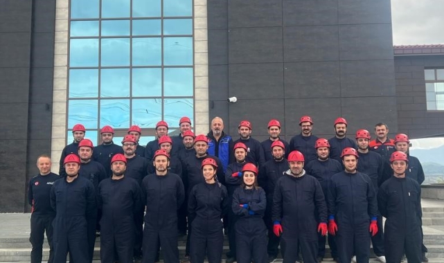 Afetlerde can kurtarmak için eğitim alıyorlar