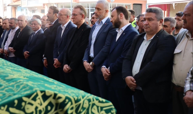 AK Parti Altıntaş İlçe Yönetim Kurulu üyesi İzzet Akbulut toprağa verildi
