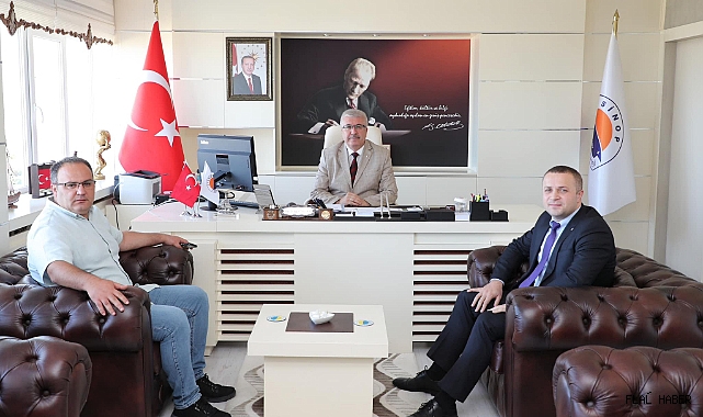 ANADOLU AJANSI'NDAN REKTÖRE ZİYARET