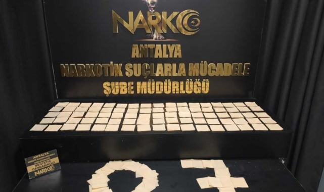 Antalya'da 21 ayrı adrese hava destekli eş zamanlı uyuşturucu operasyonu