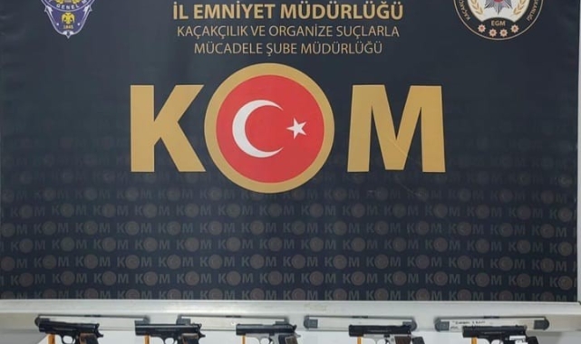 Araçta 5 adet ruhsatsız tabanca ele geçirildi