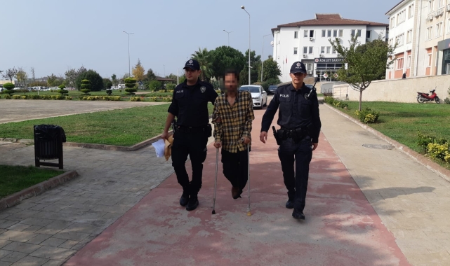 Arkadaşını vurdu, koltuk değnekleriyle adliyeye götürüldü