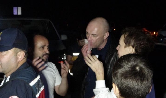 Aynı istikamete giden tur minibüsleri çarpıştı, 4'ü turist 6 yaralı