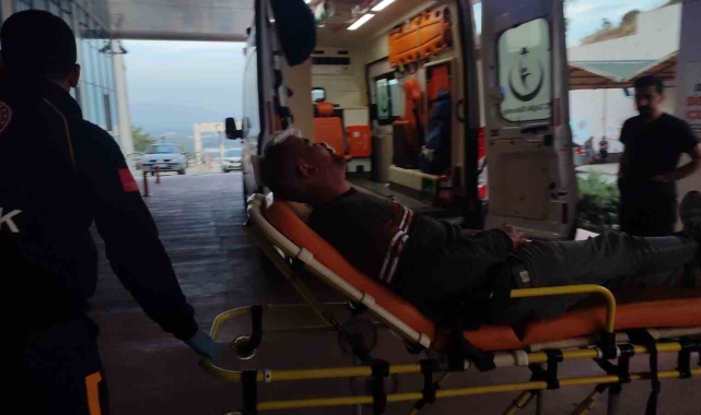 Biri bıçakla, diğeri jantla saldırdı