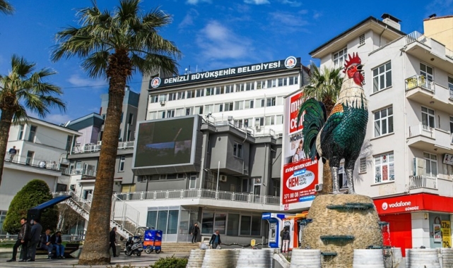 Büyükşehirden öğrencilere 25 milyon TL destek