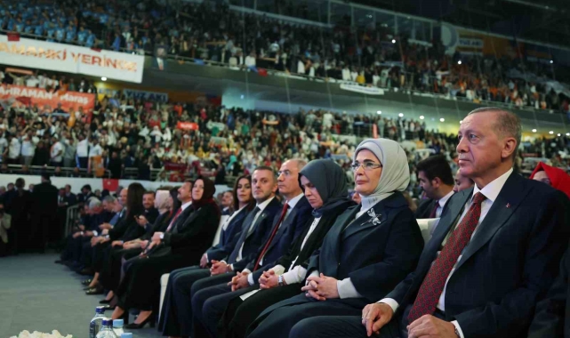 Cumhurbaşkanı Erdoğan AK Parti 4. Olağanüstü Büyük Kongresi'nde konuştu