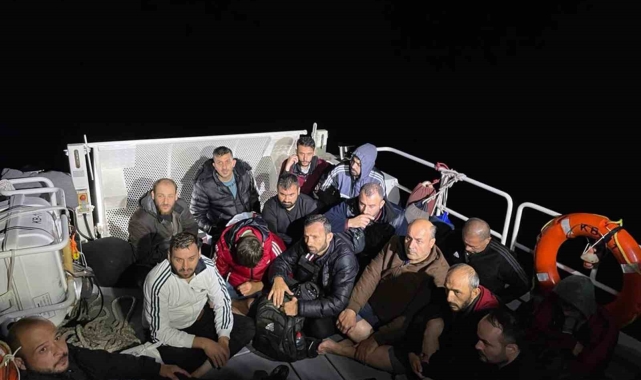 Datça'da 46 düzensiz göçmen ve bir göçmen kaçakçılığı şüphelisi yakalandı