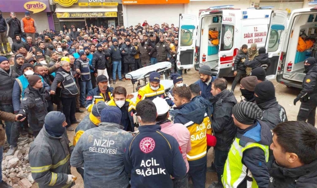 Depremde 51 kişinin öldüğü Furkan Apartmanı'nın ilk duruşması görüldü
