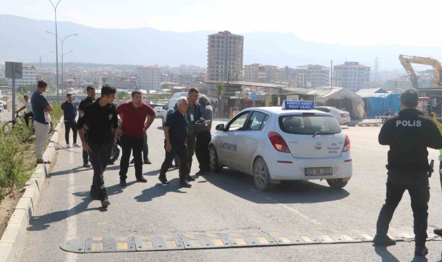 Ehliyet sınavında ilginç kaza: Sürücü adayı yaralandı