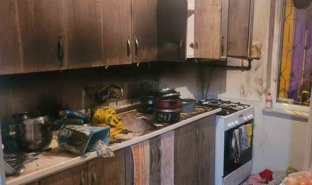 Eşiyle tartıştı, evini ateşe verdi