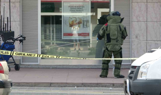 Fünye ile patlatılan şüpheli çantadan kıyafet çıktı