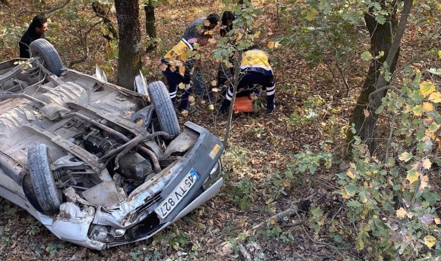 Gönen'de takla atan otomobilde bulunan 5 kişi yaralandı