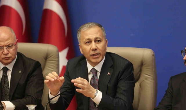 İçişleri Bakanı Yerlikaya: "Mobil Göç Noktaları'nın sayısı 155'e çıkacak"