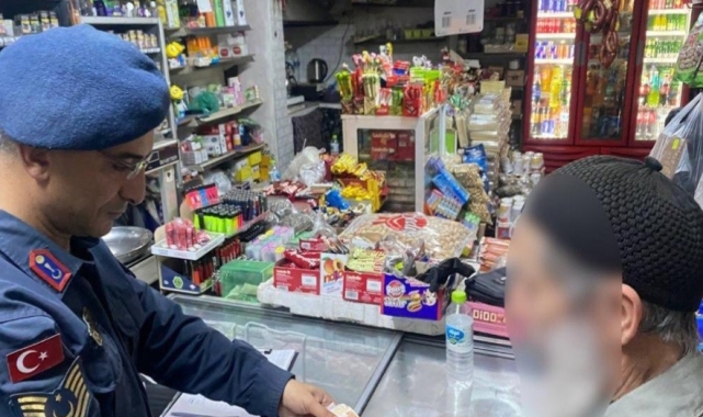 İş yerinden 22 bin lira çalan hırsız güvenlik kamerasına takıldı