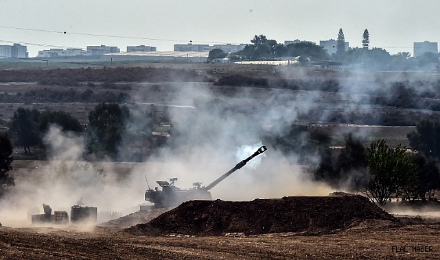 İSRAİL’DEN GAZZE’YE YÖNELİK TOPÇU ATIŞLARI GÖRÜNTÜLENDİ