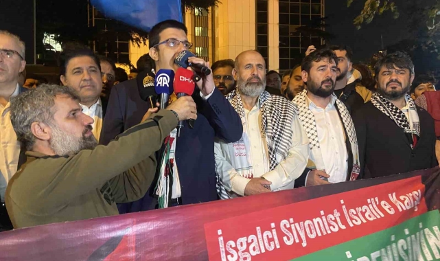 İstanbul'da İsrail'in Gazze'ye saldırıları protesto edildi