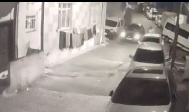 İstanbul'da silahlı pusu kamerada: Takip edip önünü kestiler, çatışma çıktı