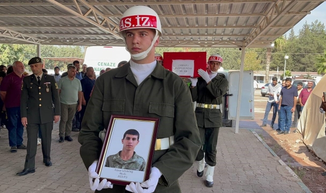 Kalp krizi sonucu hayatını kaybeden asker, törenle toprağa verildi
