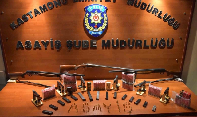 Kastamonu'da çok sayıda ruhsatsız silah ele geçirildi