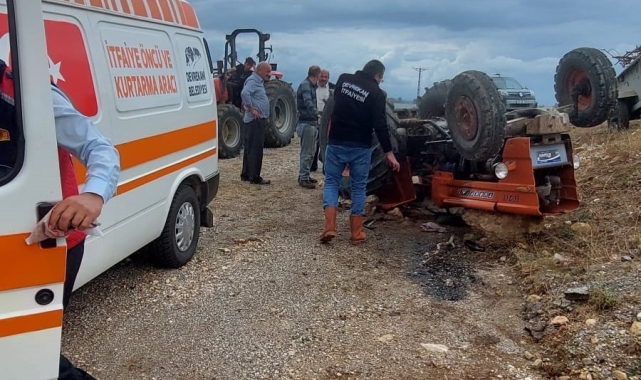 Kastamonu'da devrilen traktörün altında kalan sürücü yaralandı