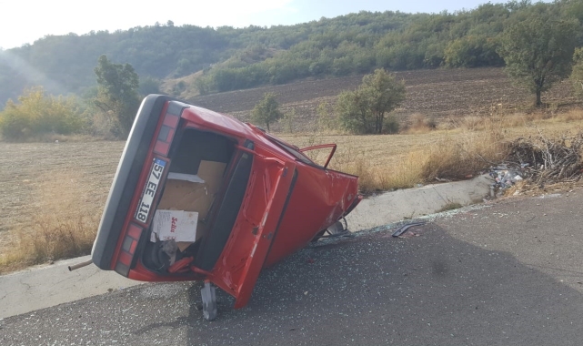 Kastamonu'da takla atan otomobilde iki kişi yaralandı