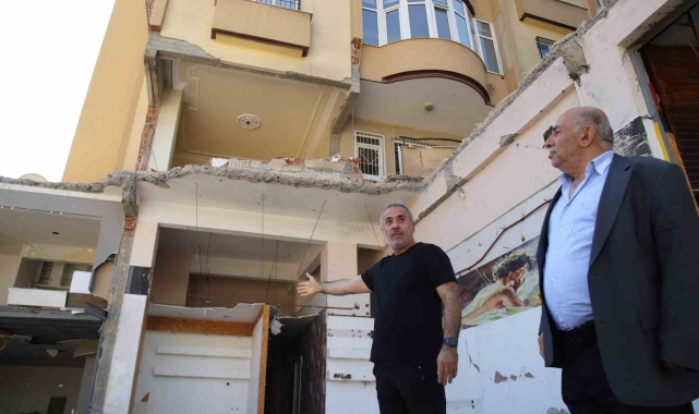 Komşular arasında 'ağır hasarlı', 'az hasarlı' tartışması sonunda bina için yıkım kararı verildi