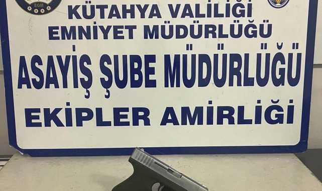 Kütahya'da bir kişinin üzerinde ruhsatsız tabanca ele geçirildi