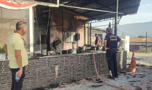 Kuyucak'ta işyeri yangını ucuz atlatıldı