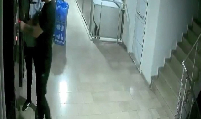 Mali müşavirden çıkıp motosiklet çaldılar