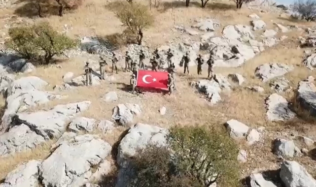 Mehmetçik'ten Cumhuriyetin 100. yılına özel video