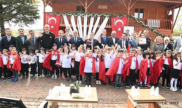 MİNİKLERDEN 100. YIL ETKİNLİKLERİ