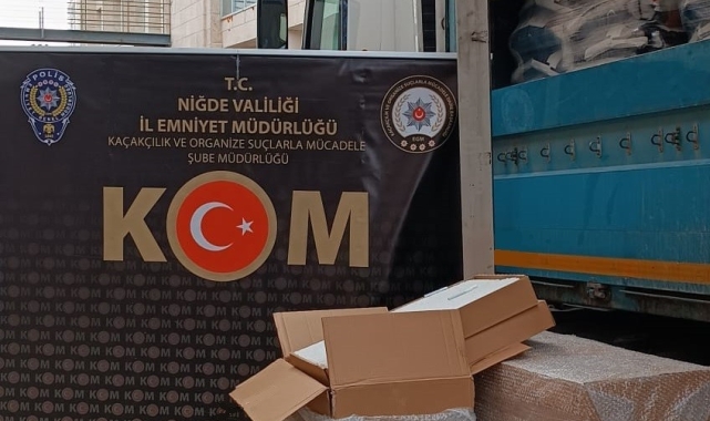 Niğde'de kaçak makaron operasyonu: 3 gözaltı