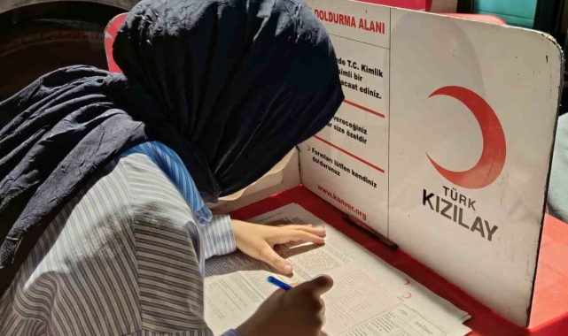 Öğrenciler "Bir kan, 3 insan hayatı" dediler kan bağışladılar