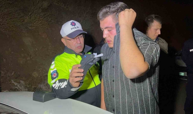 Polisi peşine taktı, yakalanınca "Yanlış yapıyorsun abi" dedi