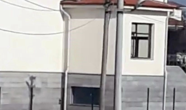 Sakarya'da gençlerin tekme tokat kavgası kamerada