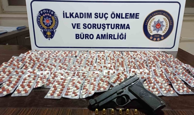 Samsun'da 1338 adet sentetik ecza ele geçirildi: 3 gözaltı
