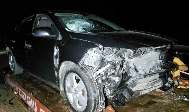 Samsun'da 2 otomobil çarpıştı: 3 yaralı