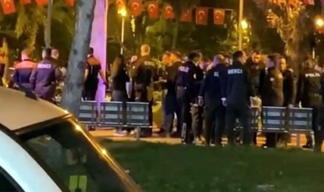 Şehrin ortasında taciz iddiası: Meydan dayağı yiyen şahıs öfkeli kalabalığın elinden zor alındı
