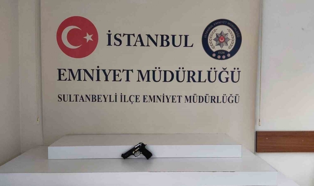 Seyir halindeki araçtan havaya ateş açan şahıs yakalandı