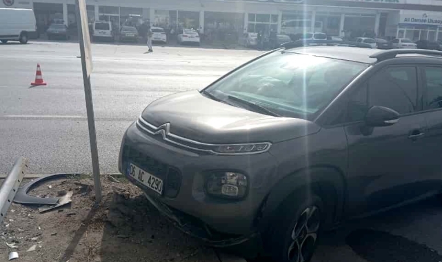 Sungurlu'da iki otomobil çarpıştı: 4 yaralı