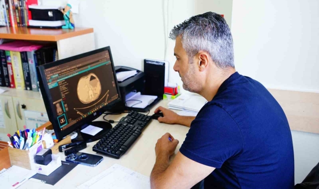 Telefonla tuvalette vakit geçirenler, bu hastalığa yakalanmış olabilirsiniz