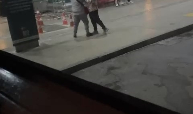 'Telefonumu çaldın' iddiasıyla kavgaya tutuştular