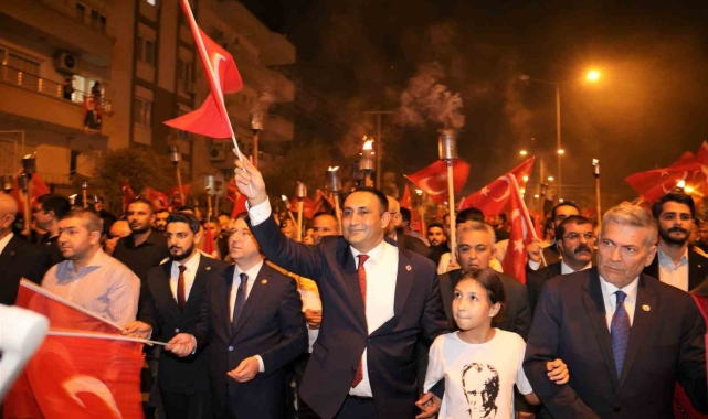 Toroslar'da 100 yılın coşkusu Mersin'i sardı