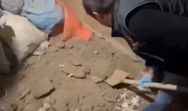 Uyuşturucuyu yakalatmamak için toprağa gömmüşler