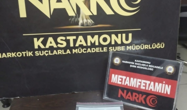 Üzerinde metamfetamin ile yakalanan şahıs gözaltına alındı