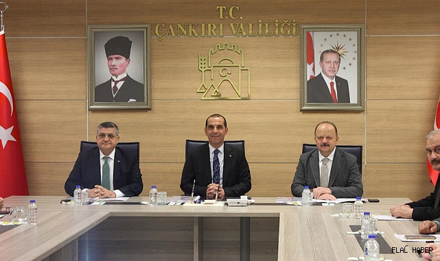 VALİ ÖZARSLAN, KUZKA YÖNETİM KURULU TOPLANTISINA KATILDI